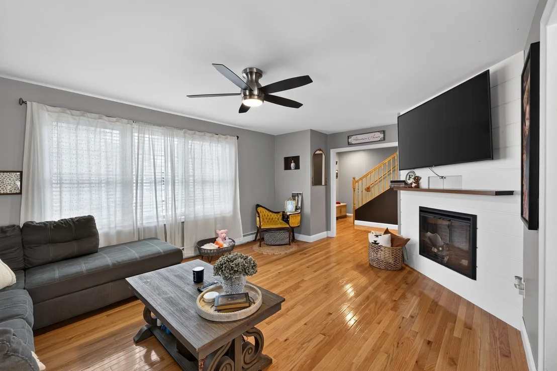 Photo of 17 Montgomery St