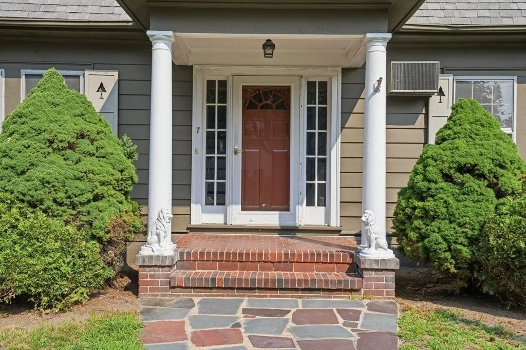 Photo of 7 Fales Rd