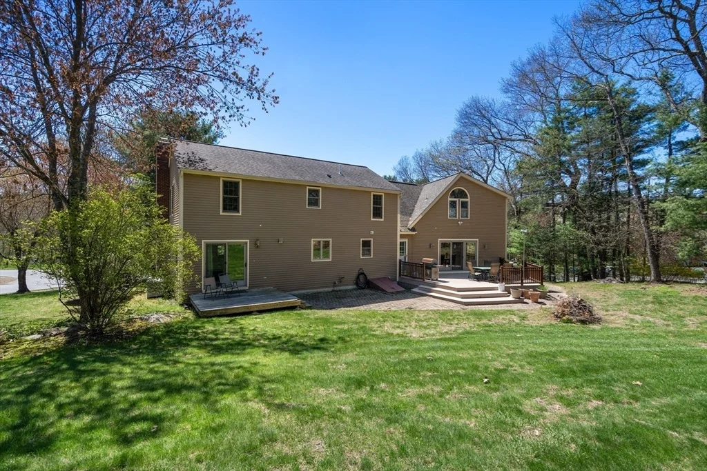 Photo of 12 Mooreland Dr