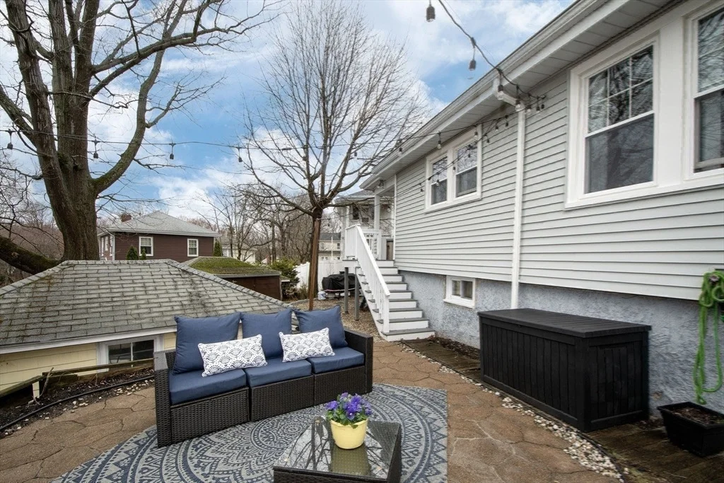 Photo of 271 Holbrook Rd