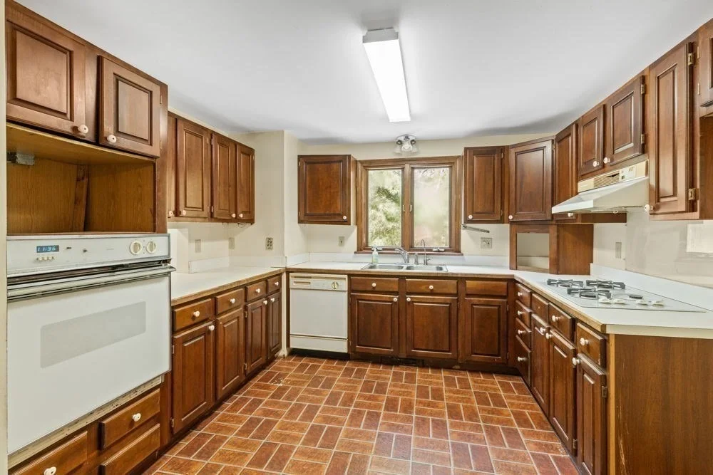 Photo of 49 Colonial