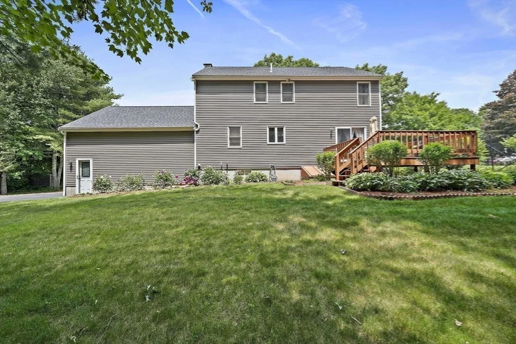 Photo of 5 Windemere Dr