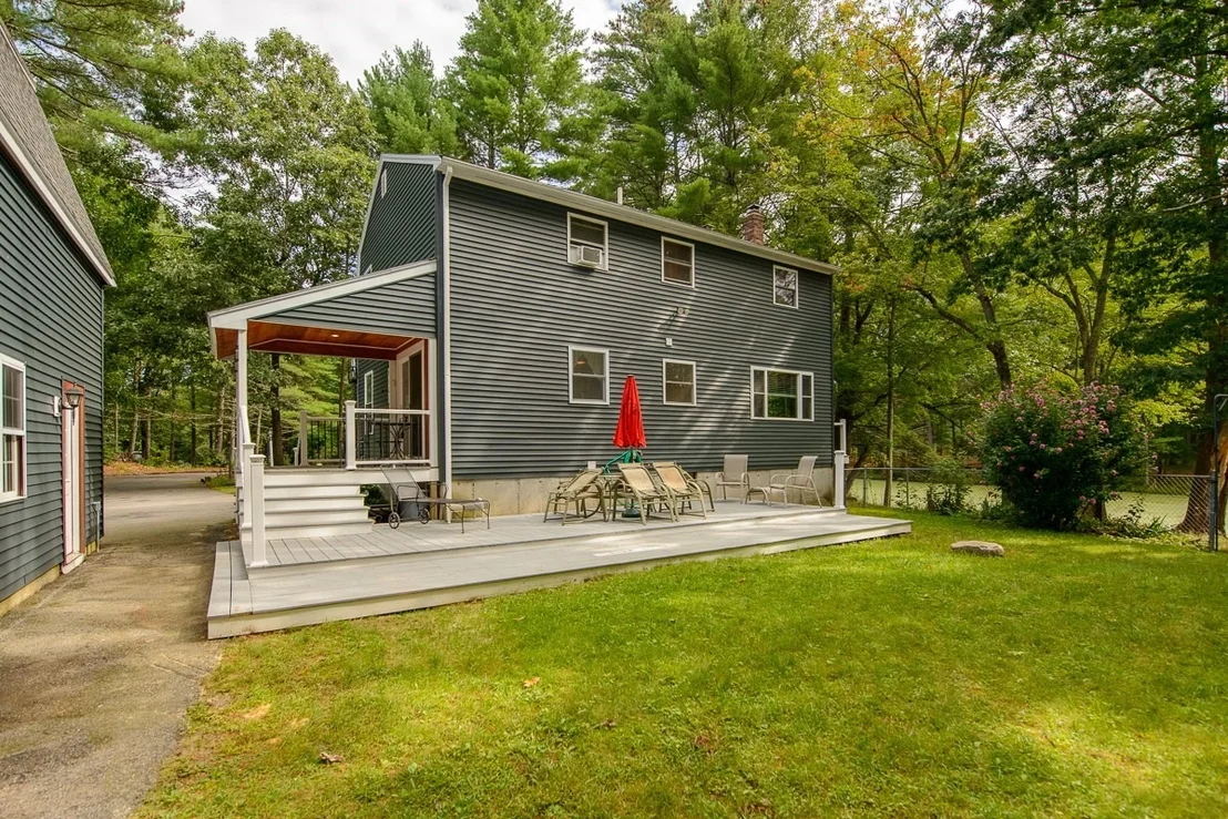 Photo of 135 Lowell Rd