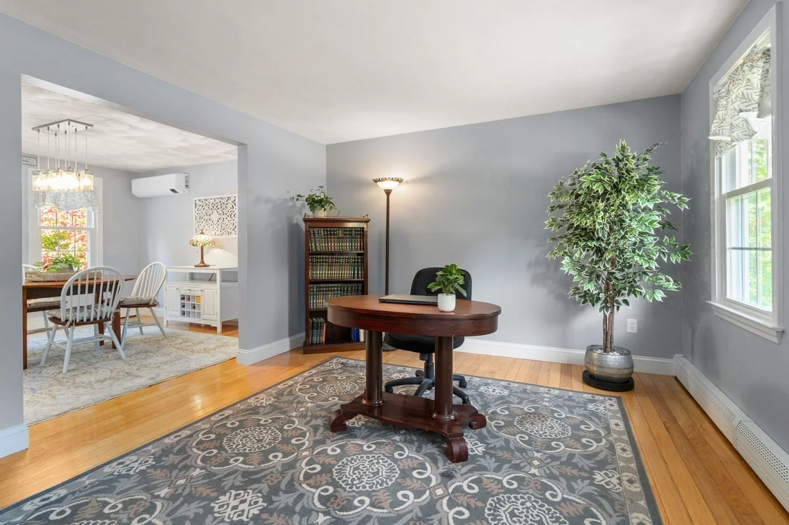 Photo of 5 Crockett Cir