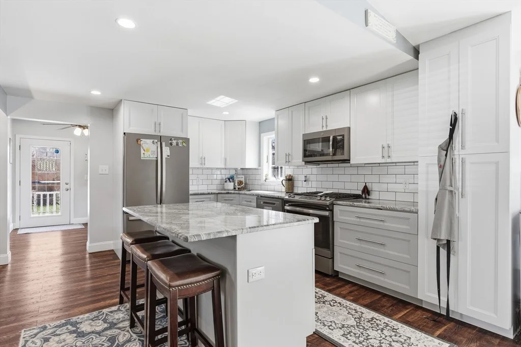 Photo of 72 Kevin Dr