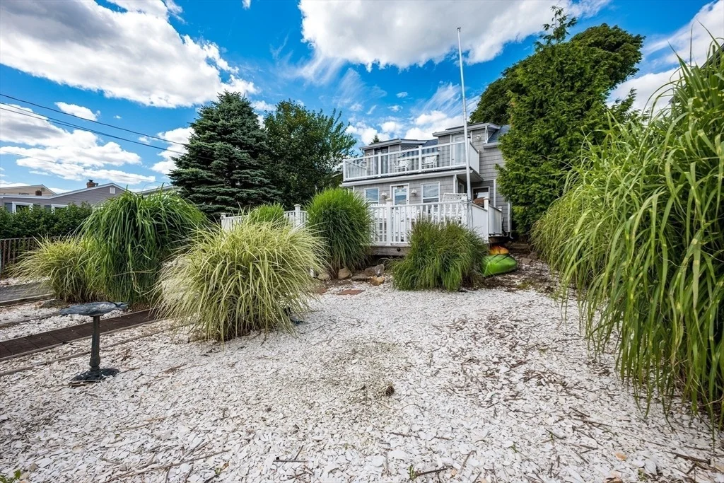 Photo of 54 Bayview Ave