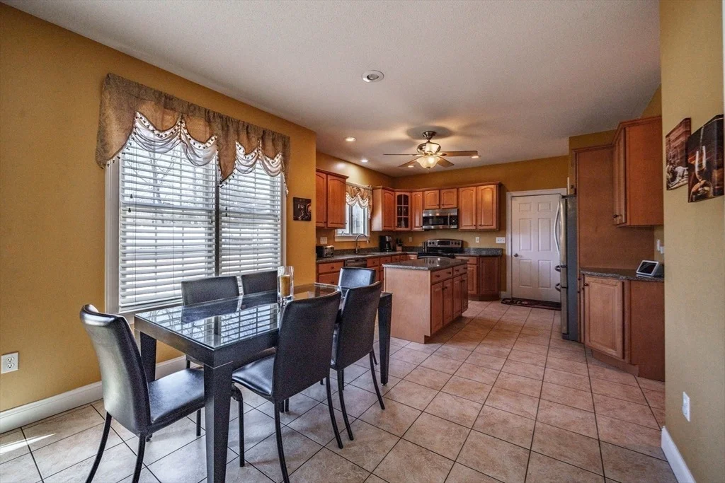 Photo of 303 Munger Hill Rd