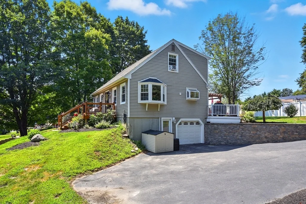 Photo of 444 Dennison Dr