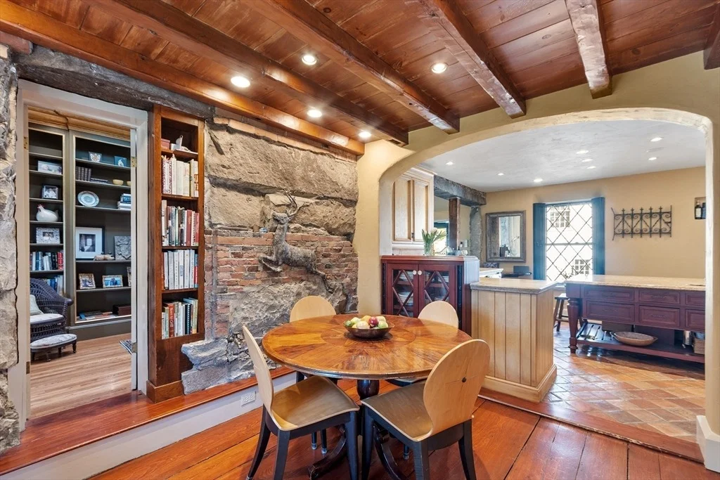 Photo of 23 Lexington Road