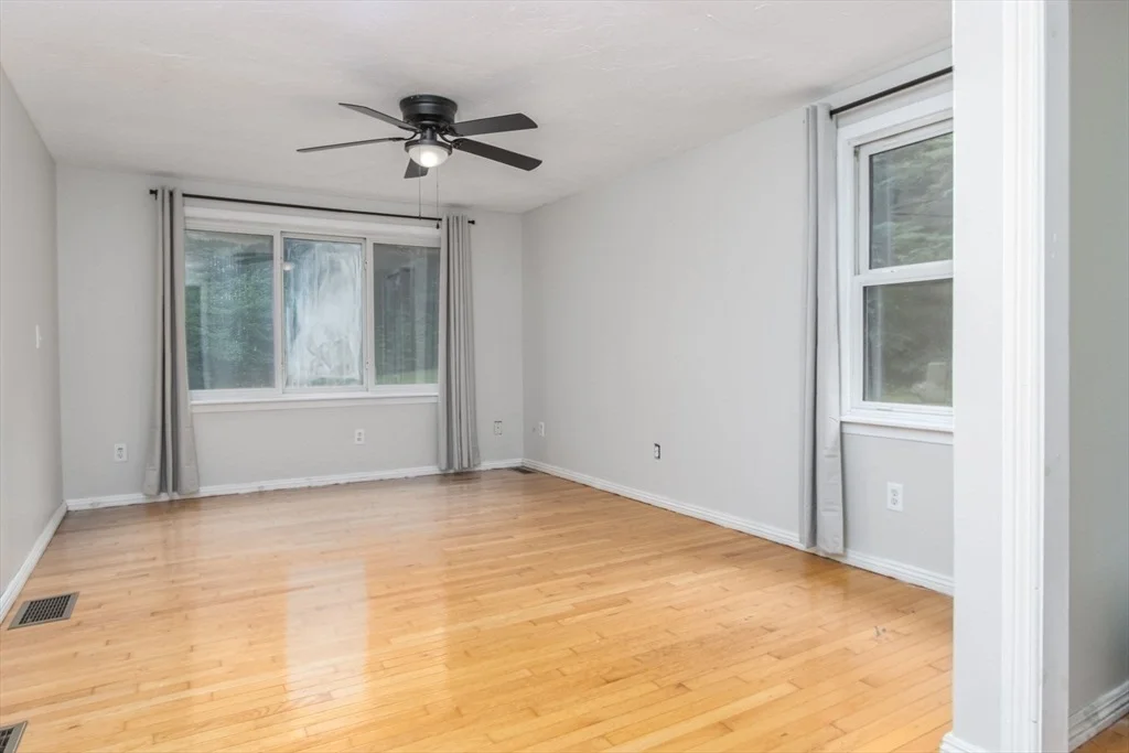 Photo of 835 Erickson Road