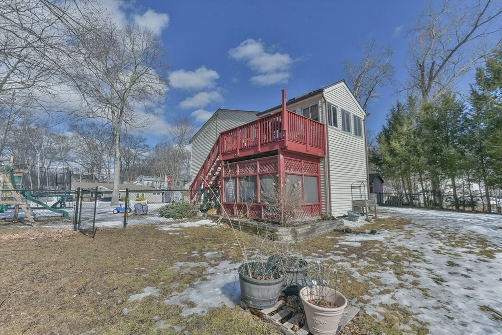 Photo of 120 Lakeside Ave