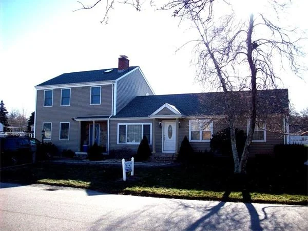 Photo of 61 Canario Dr
