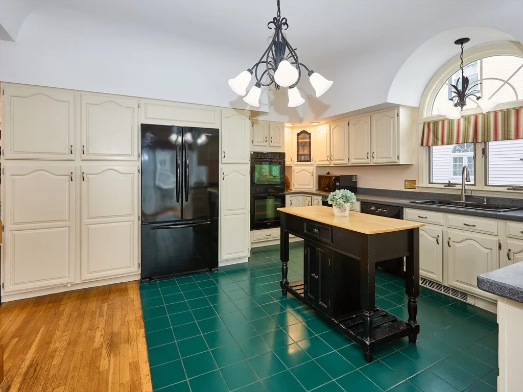 Photo of 301 Madison