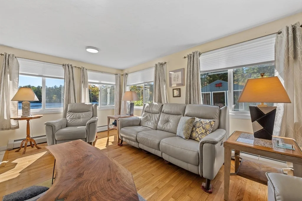 Photo of 49 Oak Lane