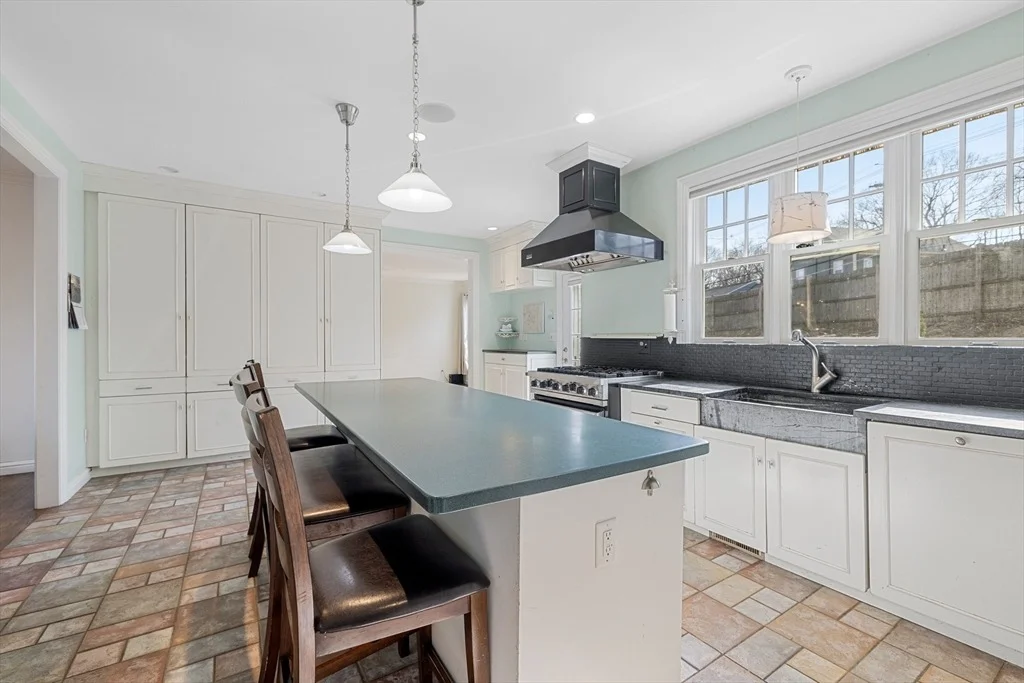 Photo of 75 Cornell Rd