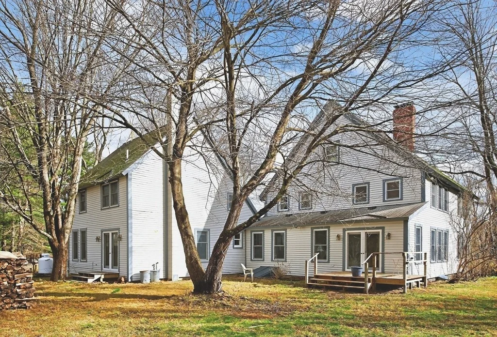 Photo of 320 Old Ayer Rd