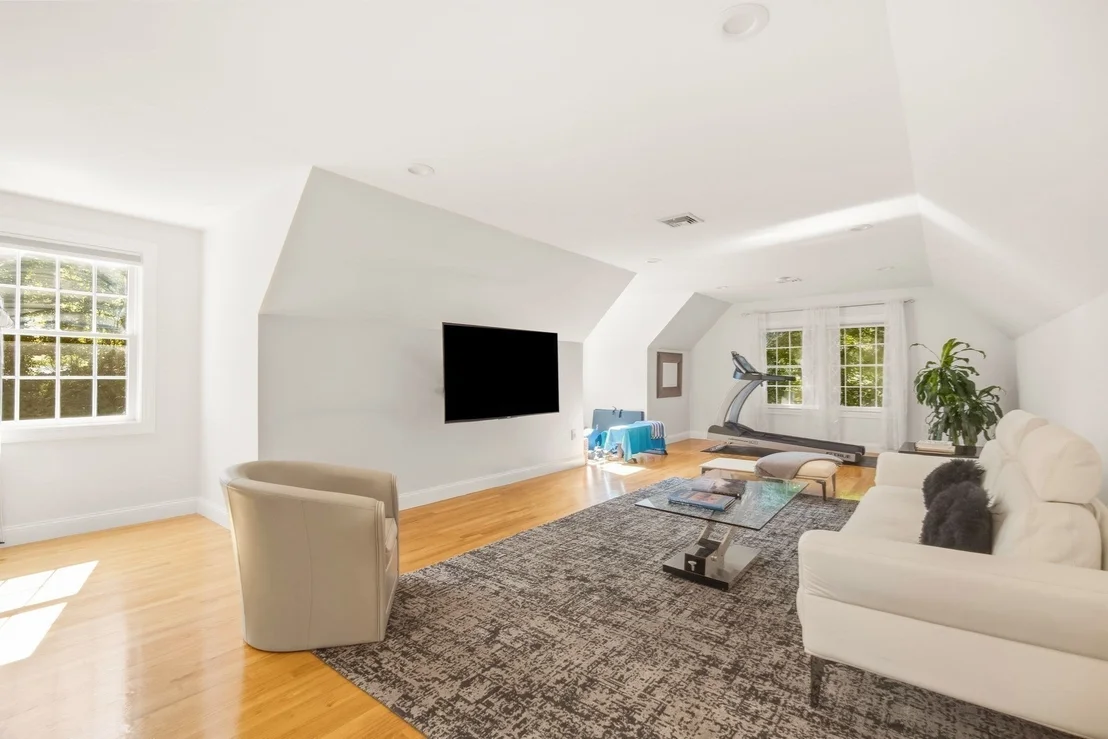 Photo of 233 Rice Road