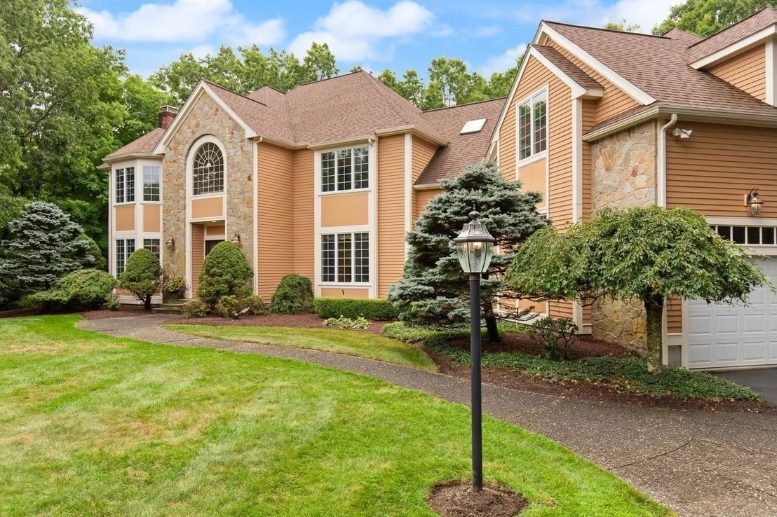 Photo of 66 Eisenhower Dr