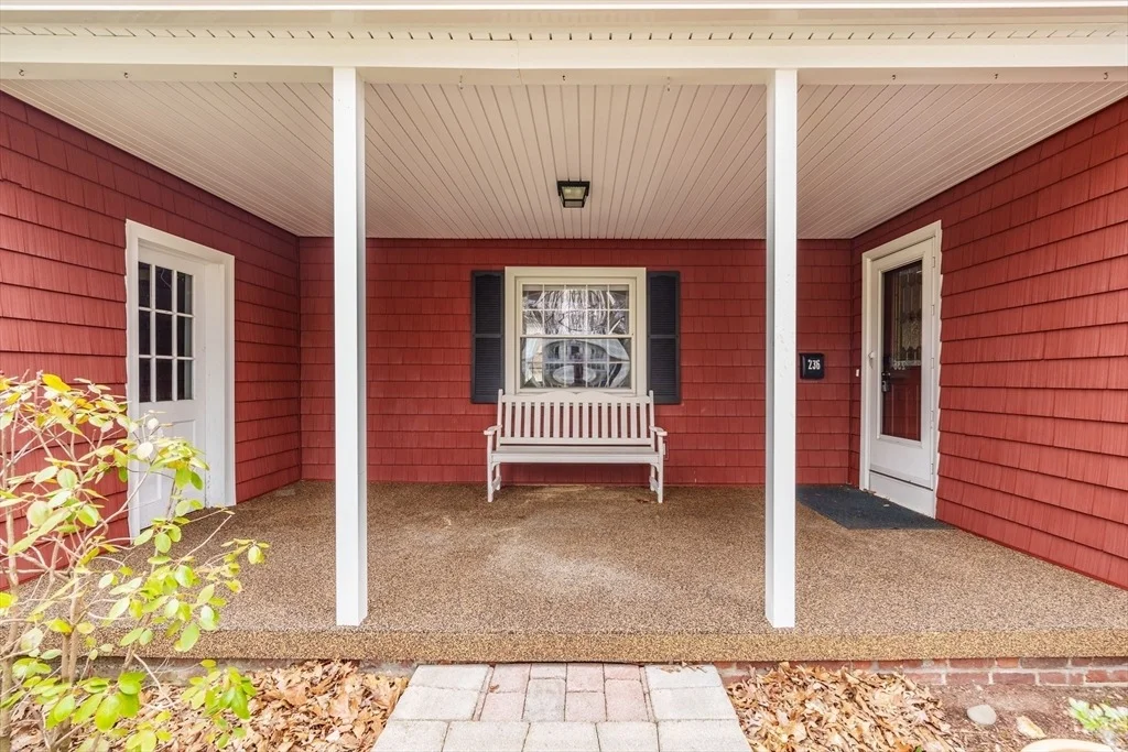 Photo of 236 Burbank Rd