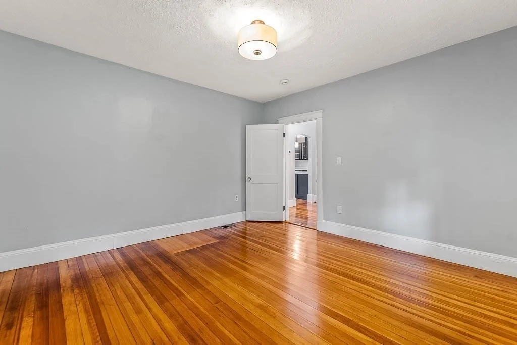 Photo of 1545 Main St