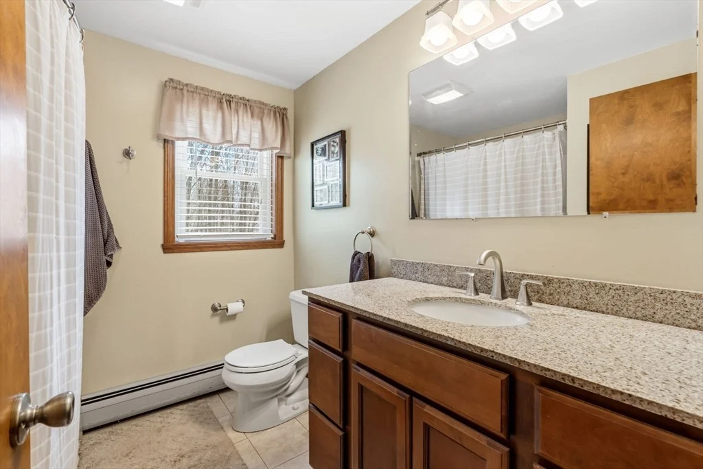 Photo of 8 Jeanne Circle