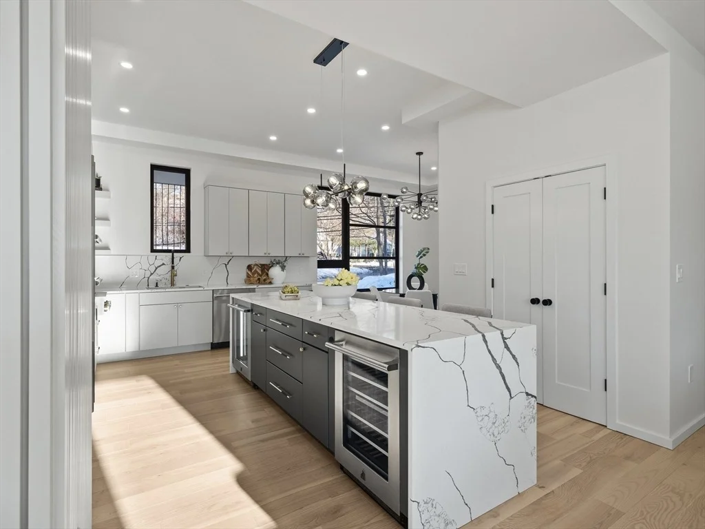 Photo of 225 Walnut St