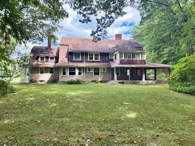 Photo of 230 North Main