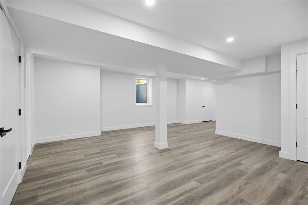 Photo of 61 Mcalee Ave