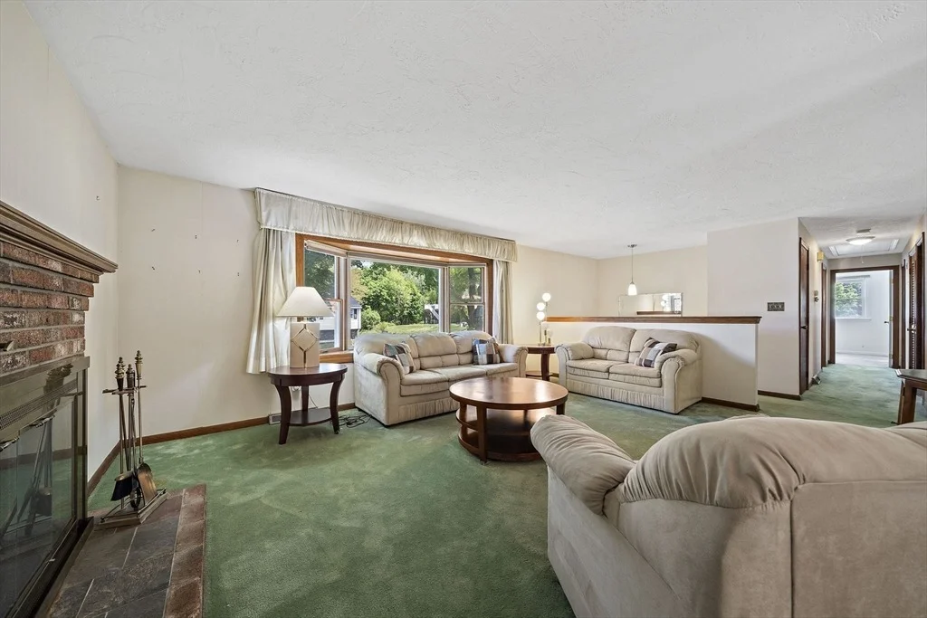 Photo of 6 Sandy Ridge Cir