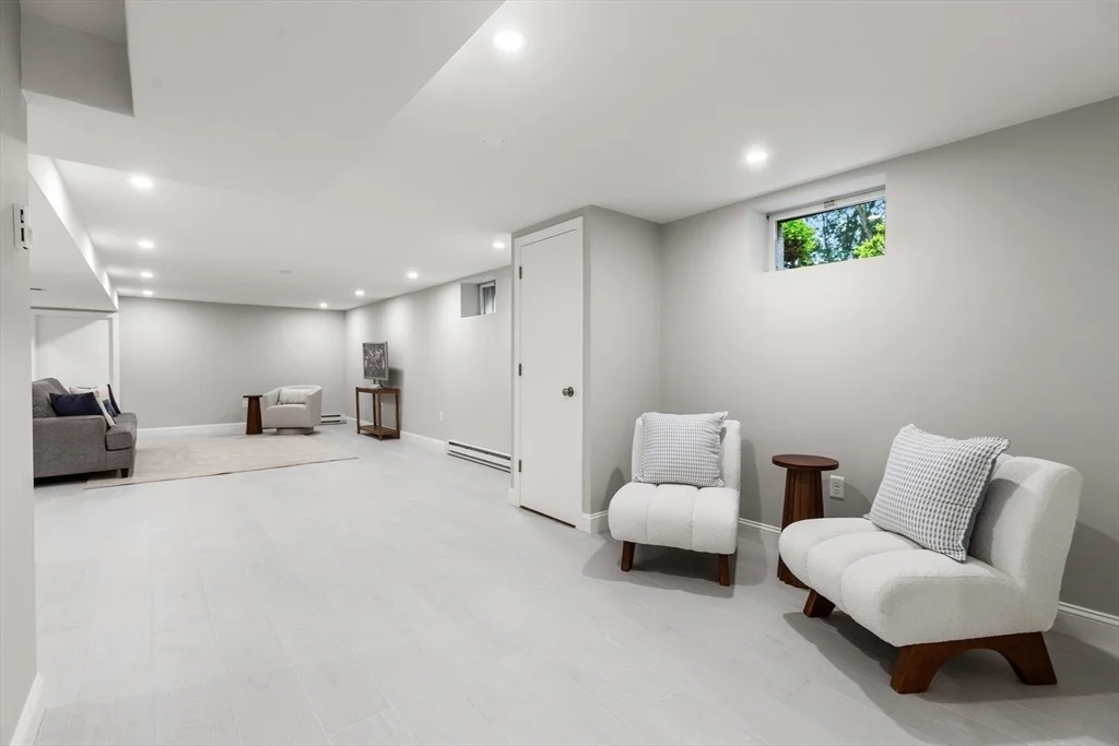 Photo of 8 Brent Rd