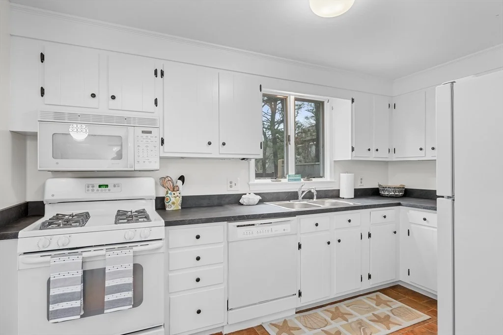 Photo of 140 Salt Works Rd
