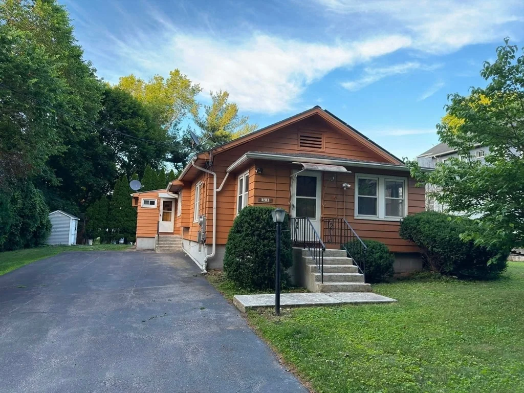 Photo of 31 Colby Ave