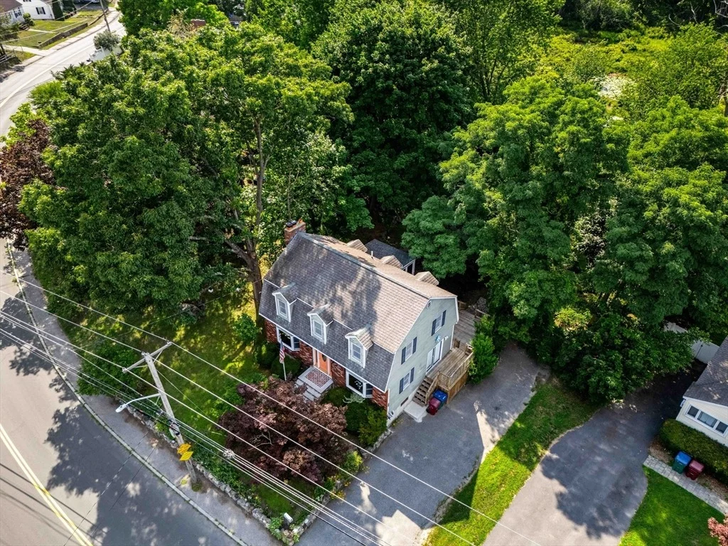 Photo of 89 W Meadow Rd