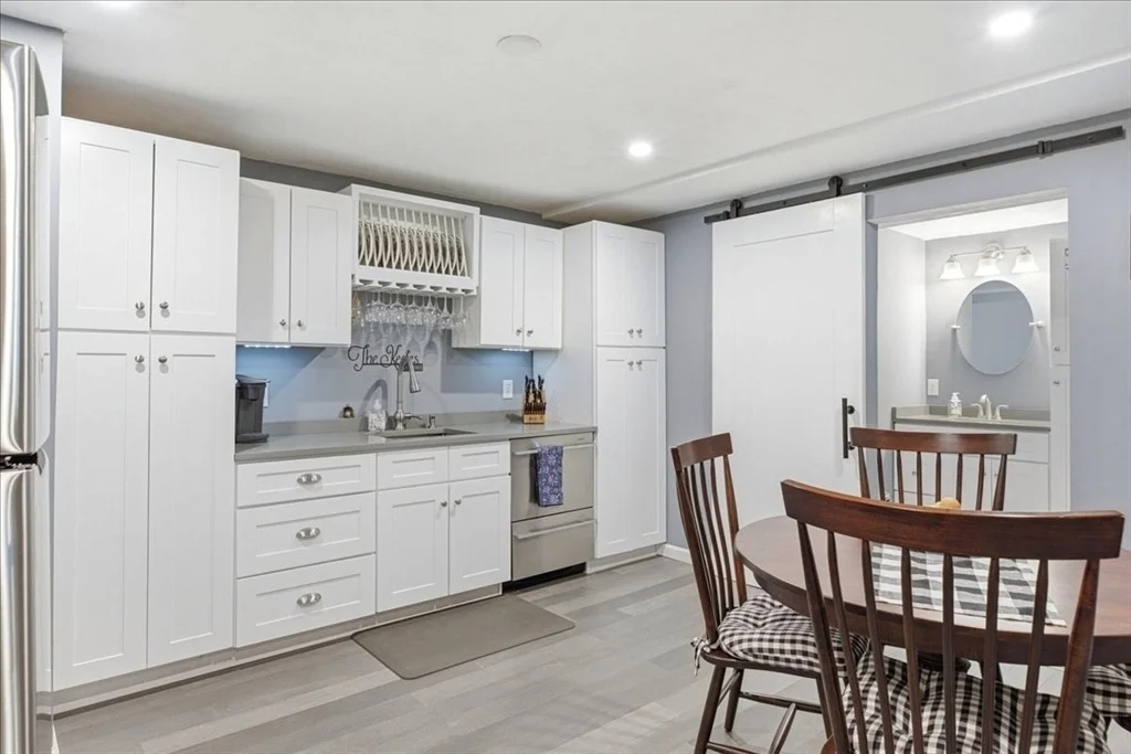 Photo of 31 Pond View Dr