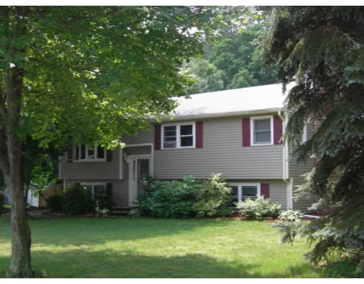 Photo of 3 Temple Dr.