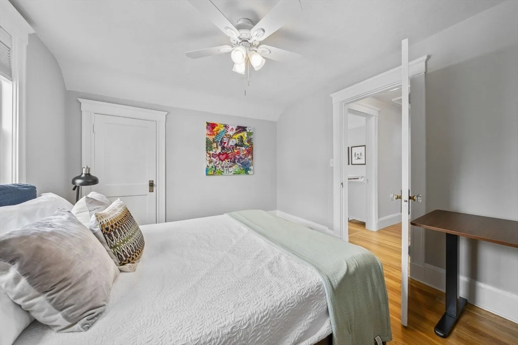 Photo of 39 Holmes St