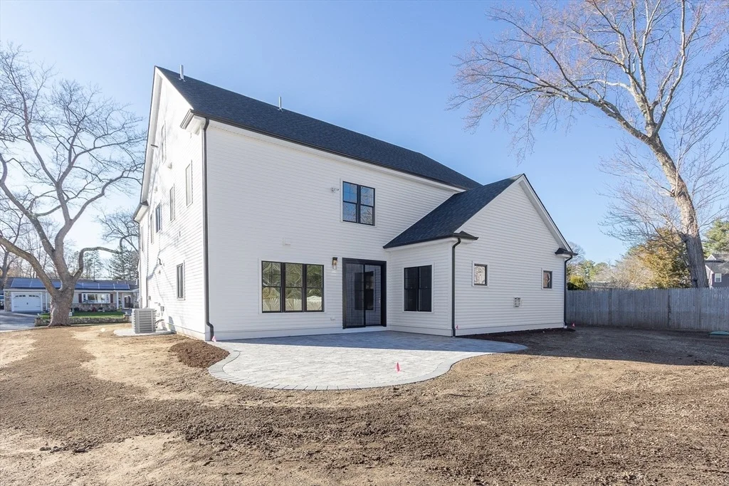 Photo of 8 Greenleaf Road