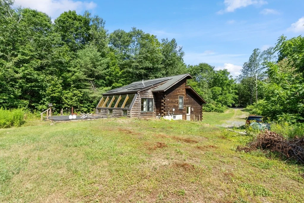 Photo of 95 School House Rd