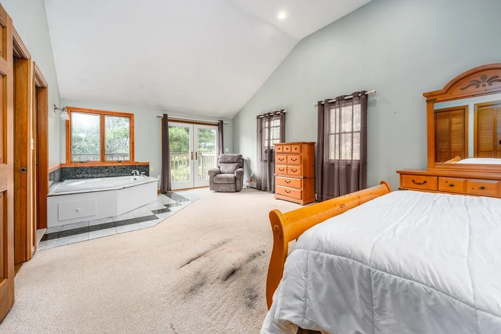 Photo of 21 Clay Pond Road