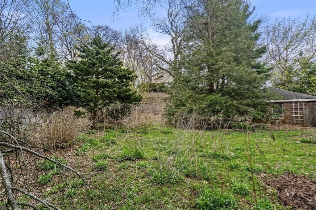 Photo of 10 Stoneleigh Cir