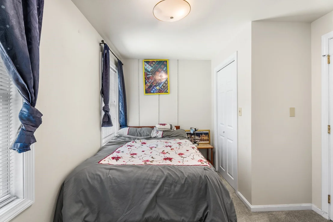 Photo of 245 Hampstead St