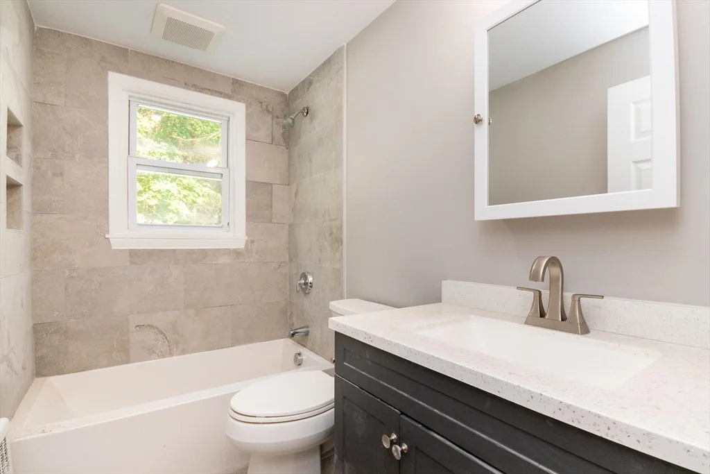 Photo of 4 Highland Cir
