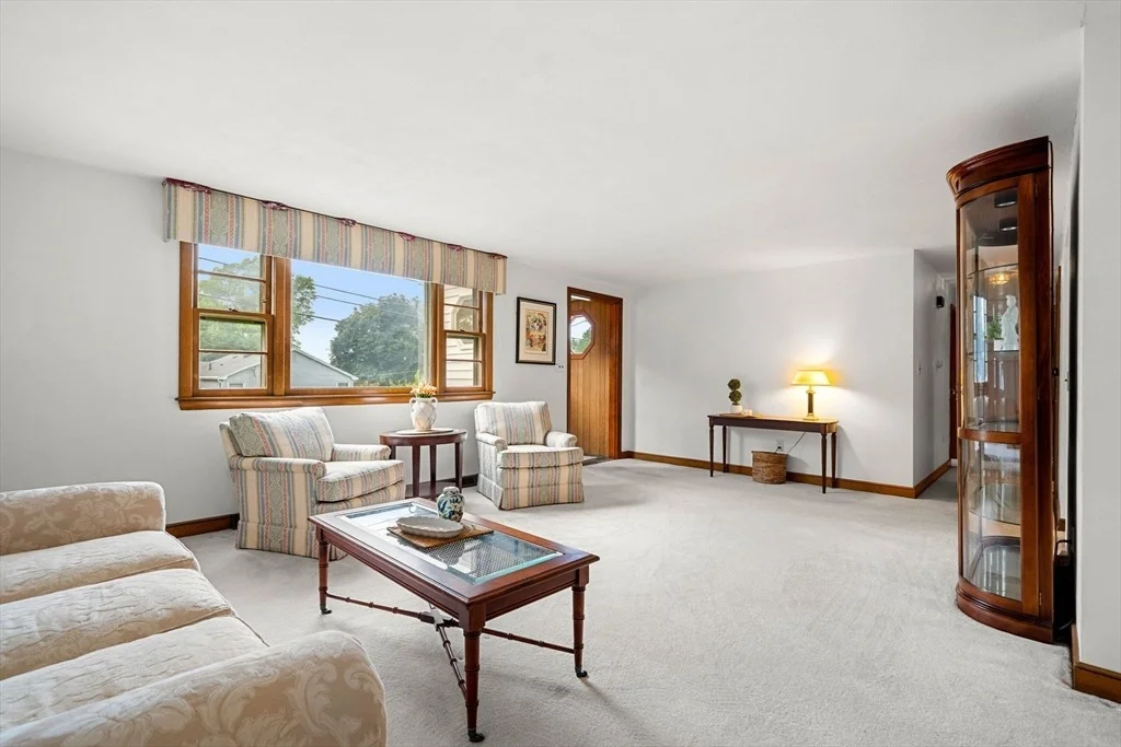Photo of 12 Raylen Ave