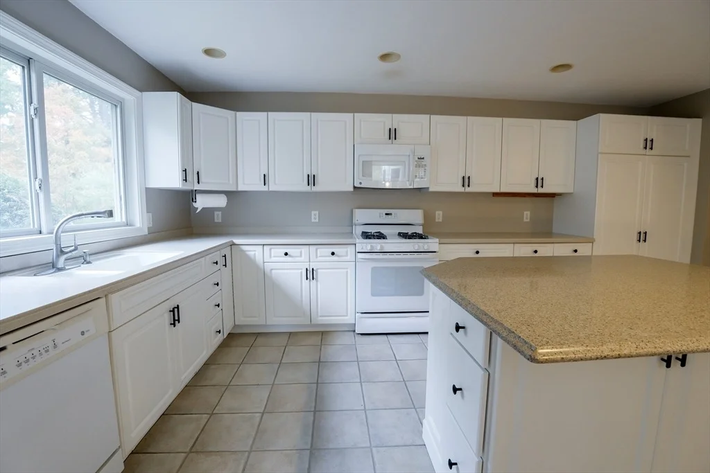 Photo of Unit 291 at 291 Captain Eames Cir