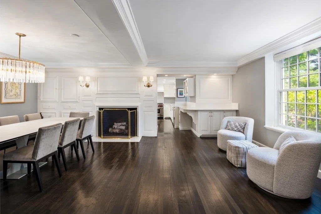 Photo of 86 Waban Ave