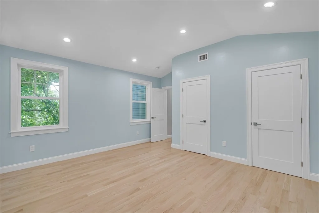 Photo of 8 Slayton Rd