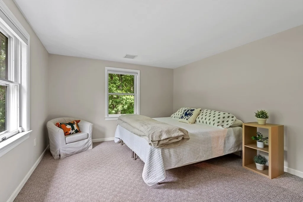 Photo of 6 Brooks Hill Road