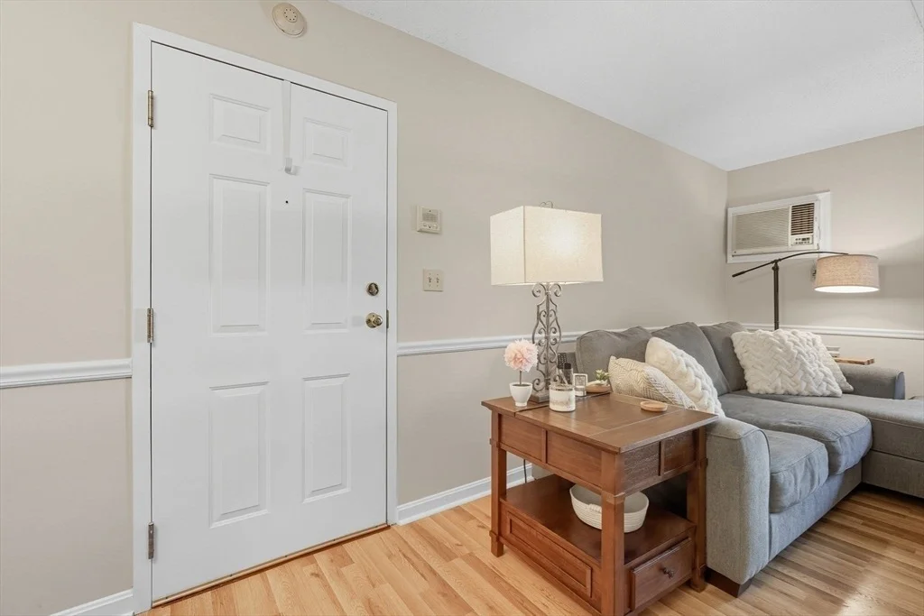Photo of Unit B at 16 Maple Crest Cir