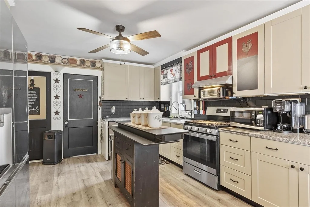 Photo of 27 Cedar St