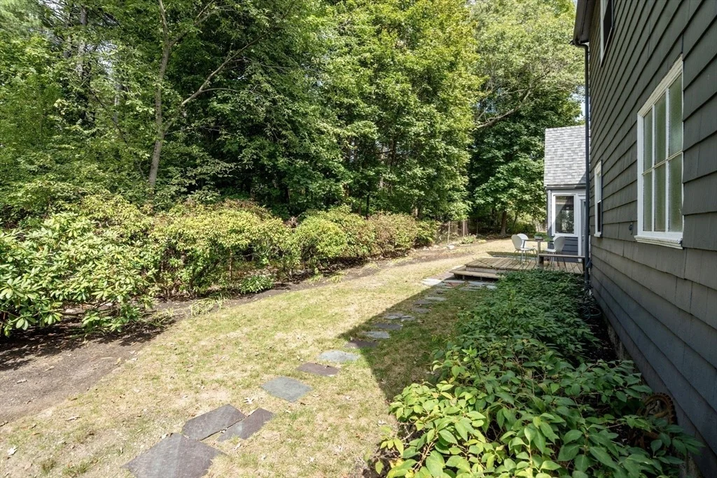 Photo of 11 Grayson Ln